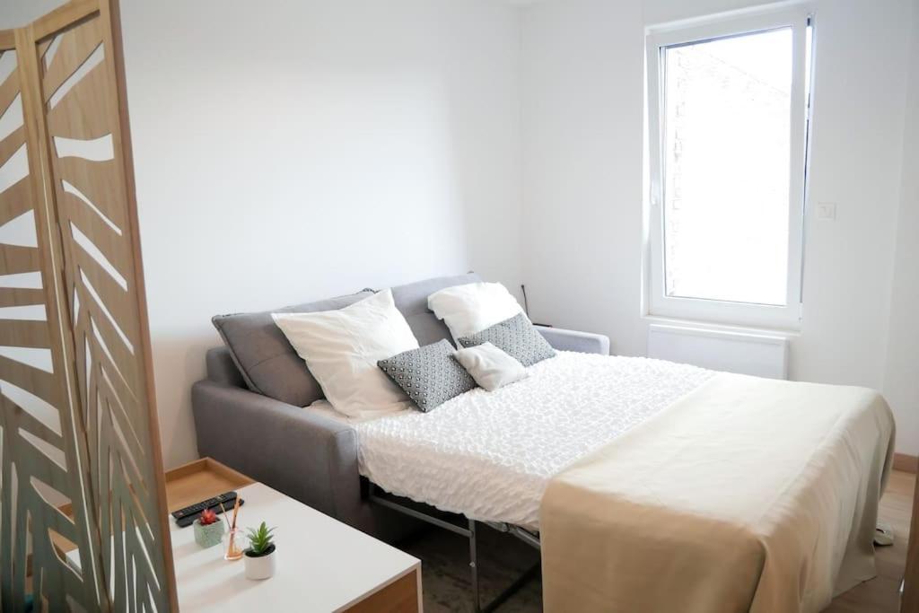Stud Confort Centre Ville 4Pers Сен-Кантен Экстерьер фото