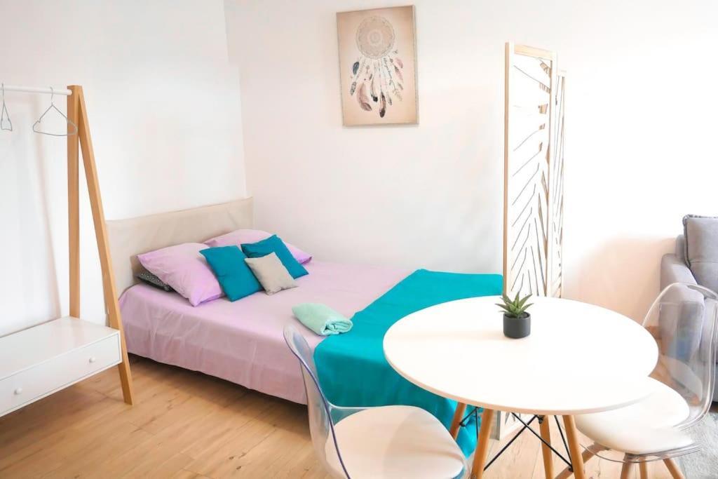 Stud Confort Centre Ville 4Pers Сен-Кантен Экстерьер фото